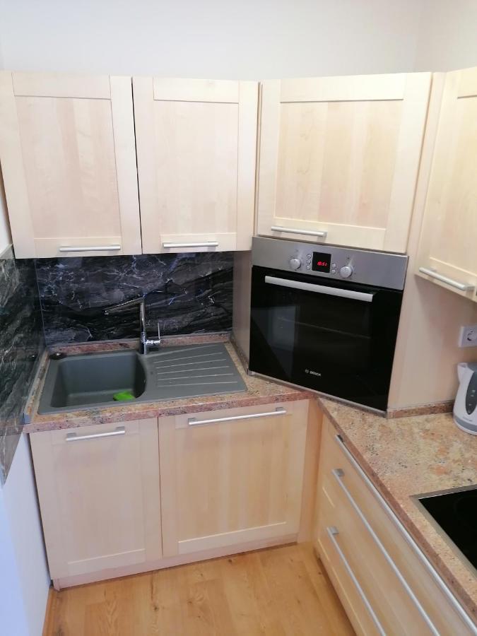 Apartment "B" 50 M From The Beach Задар Екстериор снимка