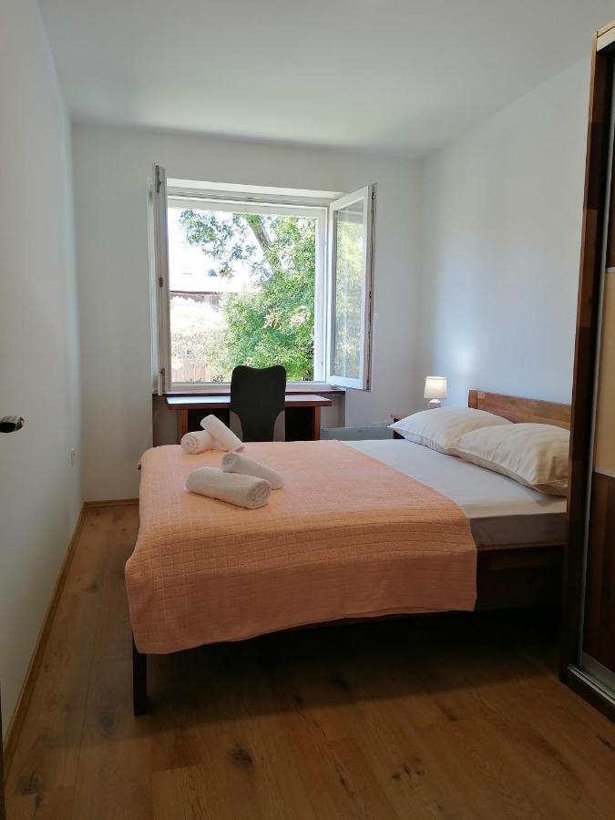 Apartment "B" 50 M From The Beach Задар Екстериор снимка