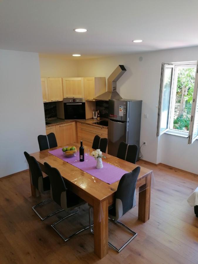Apartment "B" 50 M From The Beach Задар Екстериор снимка