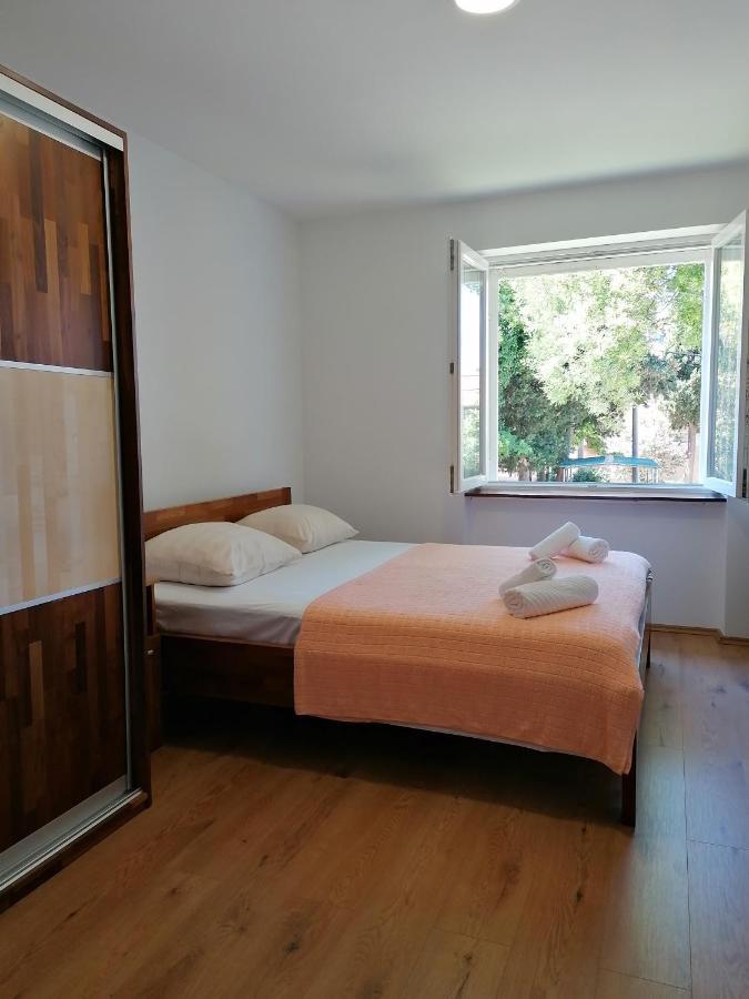 Apartment "B" 50 M From The Beach Задар Екстериор снимка