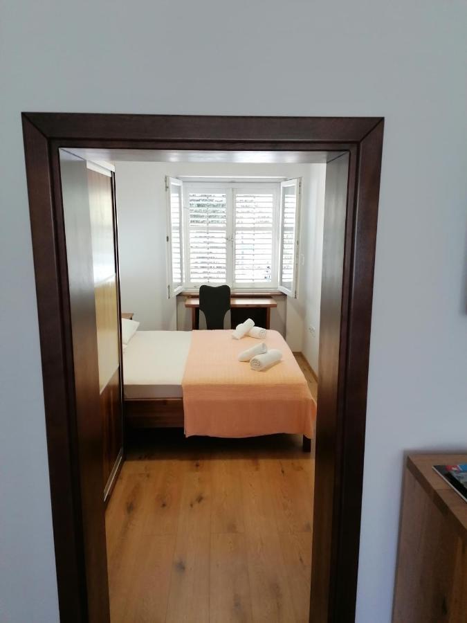 Apartment "B" 50 M From The Beach Задар Екстериор снимка
