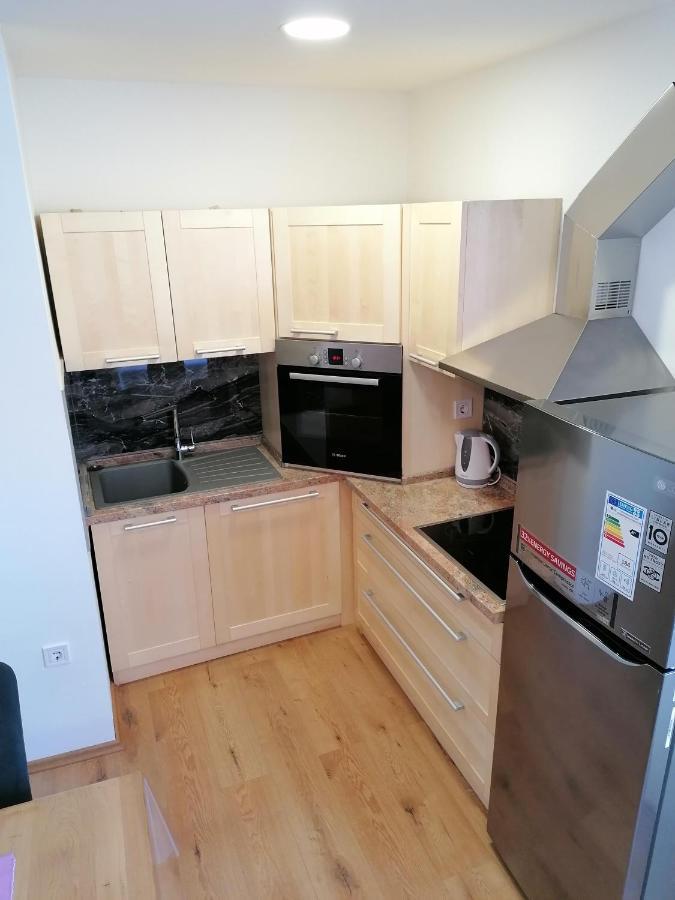 Apartment "B" 50 M From The Beach Задар Екстериор снимка